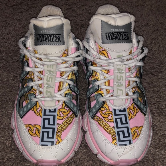 Versace Sneakers Size 37! Only worn 3 times - Picture 1 of 3